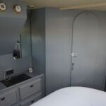 Fairline Turbo 36 - Master cabin vanity unit