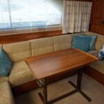 Broom 1070 - Saloon seating with adjustable dining table