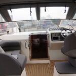 Fairline Targa 30 /33- Looking forward in the aft cockpit