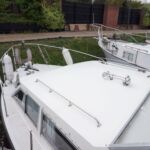 Seamaster 30 - Forward deck with grab rails