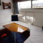 Seamaster 30 - Saloon seating and dining table
