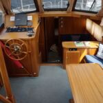 Linssen 41 - View into the main cabin