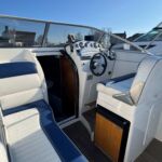 Drago Fiesta 22 - Helmseat and passenger seating