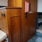 Fairline Carrera 24 - Hanging locker