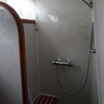 Pedro Solano 38 - Ensuite shower cubicle