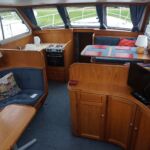 Pedro Solano 38 - View into the main cabin