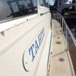 Birchwood 35 Sportsman - Side decks with sturdy guard rails