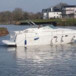 Rinker Fiesta V270 - On the RIver Trent
