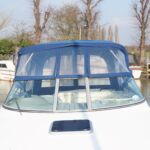 Rinker Fiesta V 270 - Walk through centre windscreen