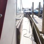 Freeman 33 Sports - Side decks with grab rails