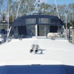 Broom Crown 37 - Removable hatch