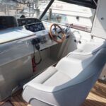 Broom Ocean 38 - Helm and navigator seats