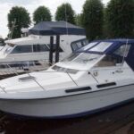 Fairline Carrera 24 - Indigo Blue at mooring