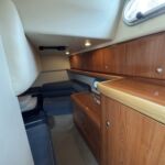 Sealine S34 - View into the midships cabin