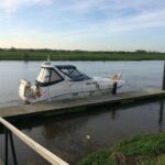 Sealine S34 - Moored alongside