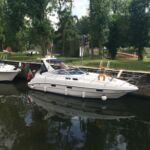 Sealine S34 - Summer cruising with canopy sides and back off