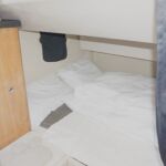 Regal 2665 Commodore - Midships double berth