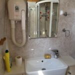 Wash hand basin & hairdryer