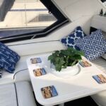 Fairline Targa 29 - Large cockpit table