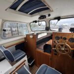 Hardy Pilot 20 - Looking forward in the cockpit
