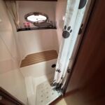 Galeon 390 - Shower room