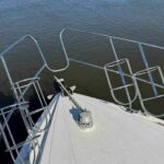 Princess 435 - Electric anchor windlass and fender baskets