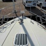 Forward deck with fender baskets