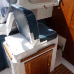 Hardy Navigator 18SX - Navigator seat with storage underneath