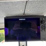 Hardy Navigator 18SX - Simrad Navigation equipment
