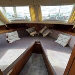 Freeman 27 - Forward v-Berth