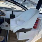 Regal 2565 - Helmseat