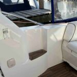 Sealine F34 - Cockpit step, bilge pump and bathing platform extension control